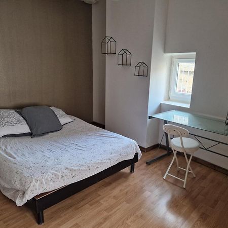 Chambre Pour 1 Personne Баньоль-сюр-Сез Екстер'єр фото